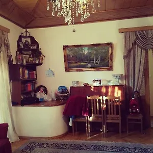  Konukevi Maris House